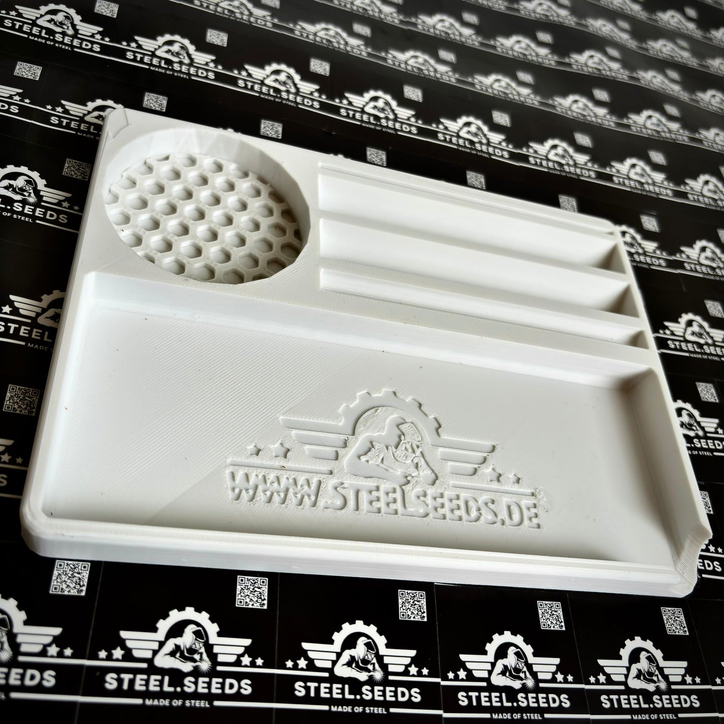 Rolling Tray | Steel Seeds