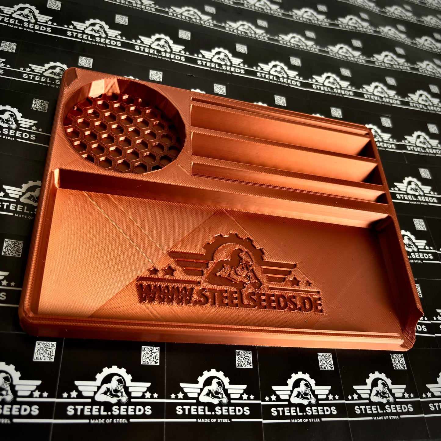 Rolling Tray | Steel Seeds